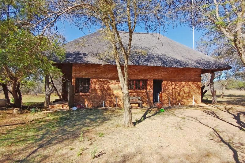 5 Bedroom Property for Sale in Vaalkop Dam North West